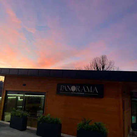Couette-café Panorama Caffe Restoran *